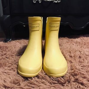 Rain boots